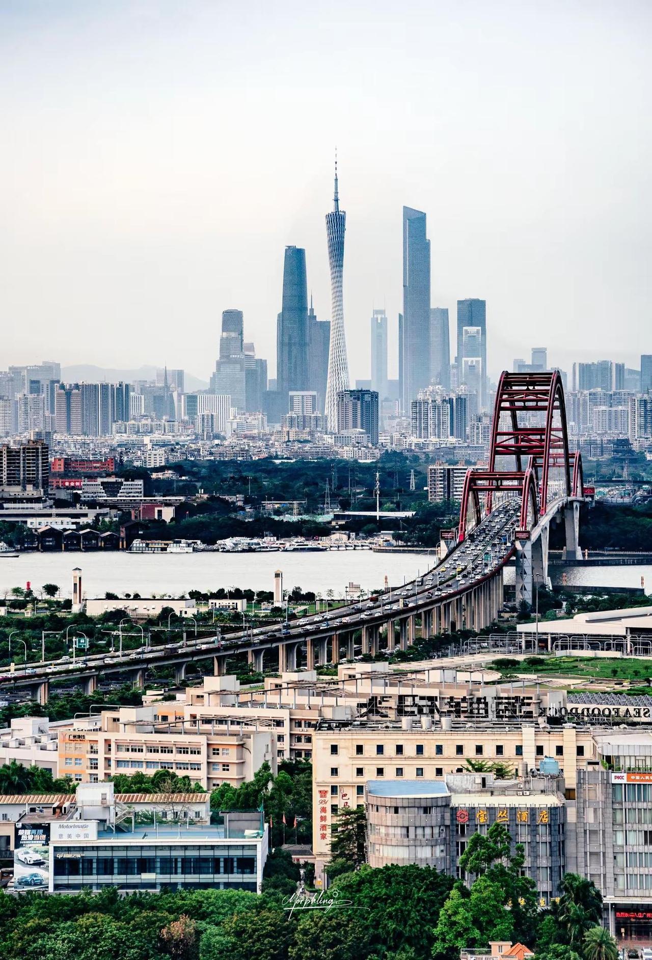 广州最近天气不太好，那你最近好不好？广州雾霾天进城之路广州塔