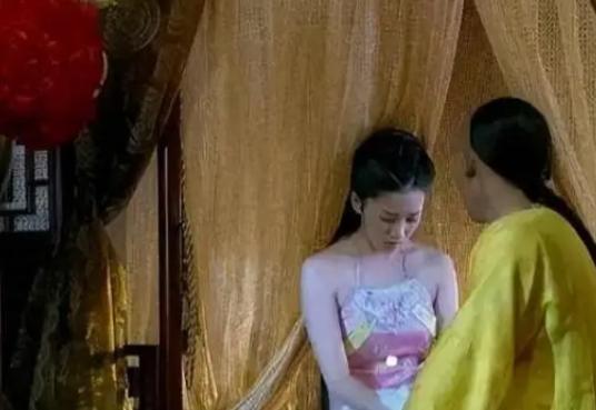 1581年，万历皇帝来到太后宫中，见宫女王氏姿容俏丽，身材姣好，强行宠幸了她，