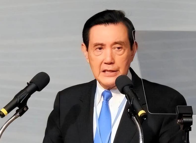 马英九的一句话，在两岸都炸开了锅。他说，如果不用和平的方式统一，台湾老百姓绝不