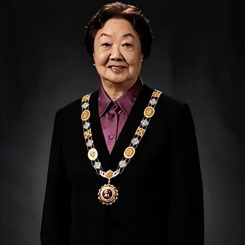 查了一下94岁郭兰英遗产，不查不知道，一查才明白，这位老艺术家真正留下的财富，远