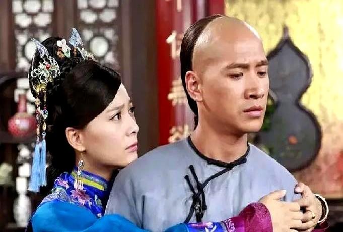 用一部女主角换你分手，你干不干？这事就发生在《宫锁心玉》剧组。当时演四福晋金