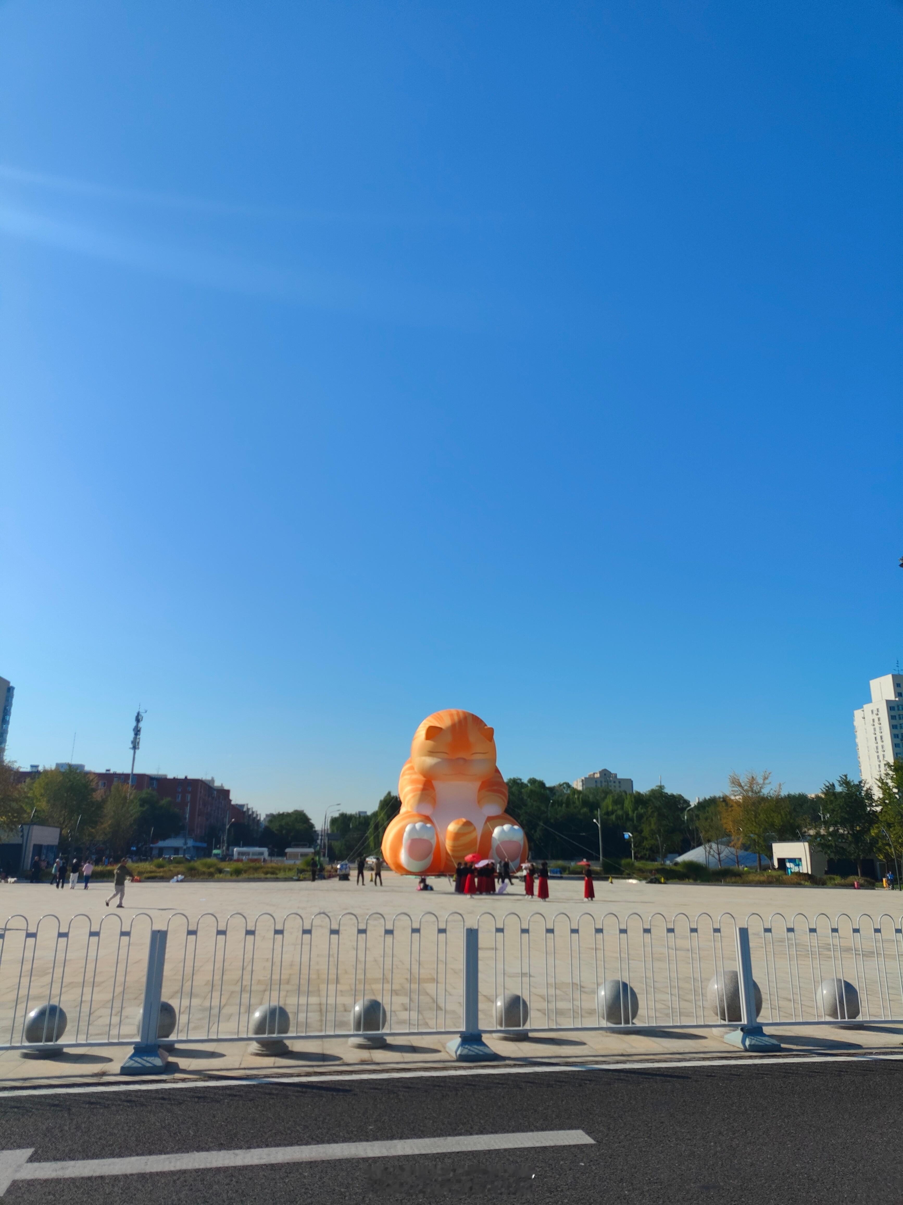 2025北京动画周北京动画化周的标志性地标——大猫猫看到这个大猫猫就知道到北京