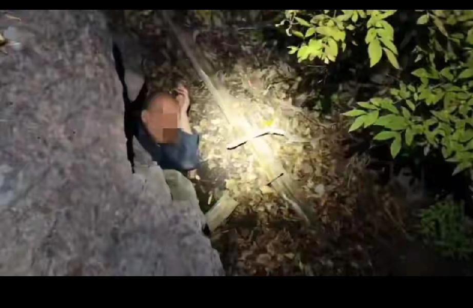 失联男子已找到！独自爬山，被压巨石下12小时！“只有脑袋露在外面！你能想象独