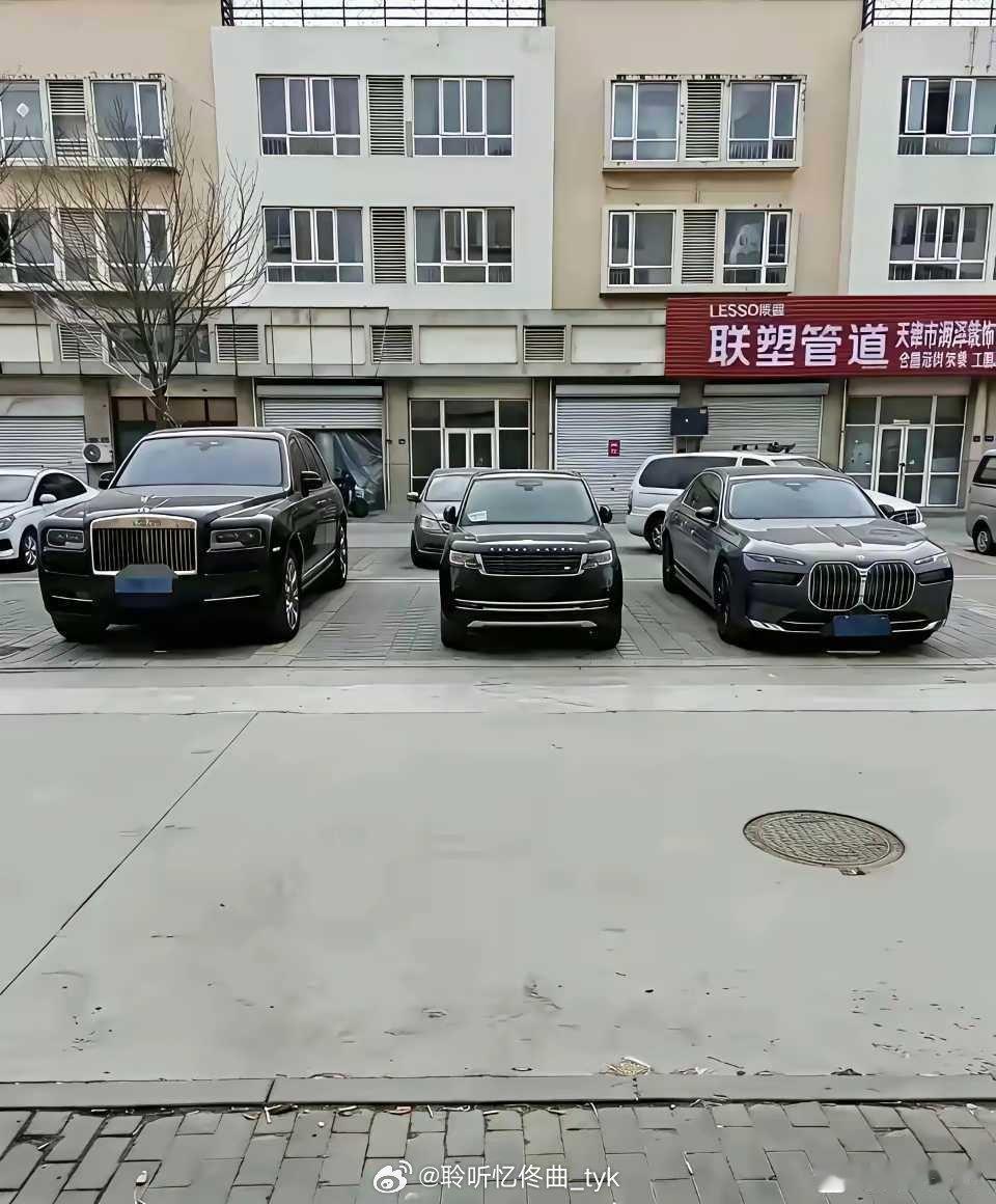 这应该是最憋屈的路虎了