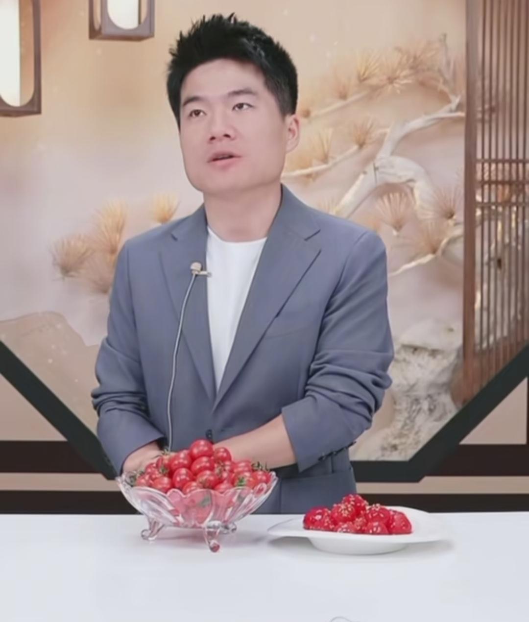 终于知道为什么有些人光嘴上批评，你让他亲自拍一条高水准的城市宣传片，他不敢了。董