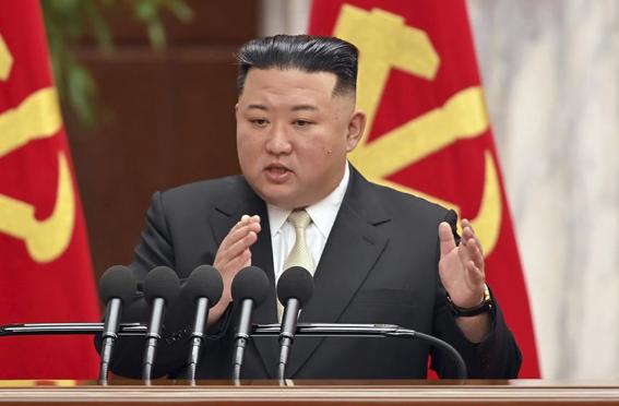 就在刚刚，朝鲜官媒朝中社披露，6月12日俄罗斯国庆日当天，金正恩向普京致贺电，不
