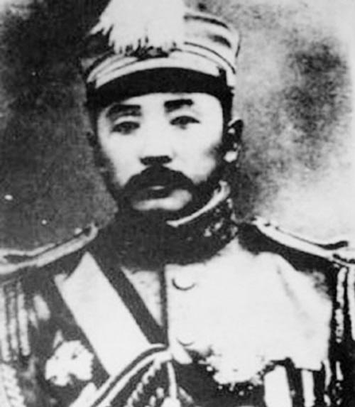 张作霖在上海敢惹杜月笙？这么说吧，三七开，如果两人真发生了冲突，3秒之内杜月笙磕