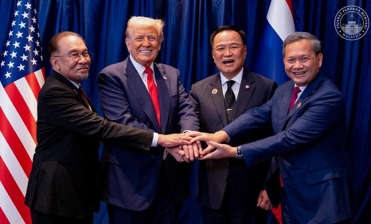 柬泰谈判30分钟泰退场：柬埔寨四条停火条件全是“坑”，中美劝和也没用东盟斡旋