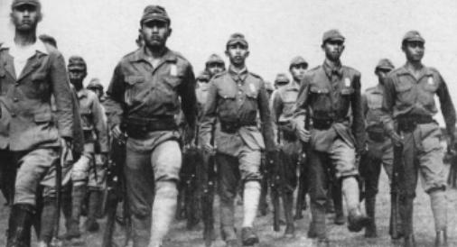 印度尼西亚把教科书修改了，尤其是日本发动二战这段历史重新进行表述。 一开始印