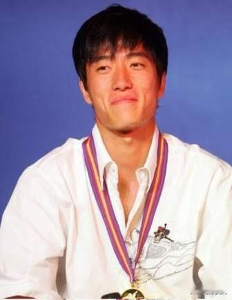 刘翔赠房恩师，千万豪宅难抵师徒情深