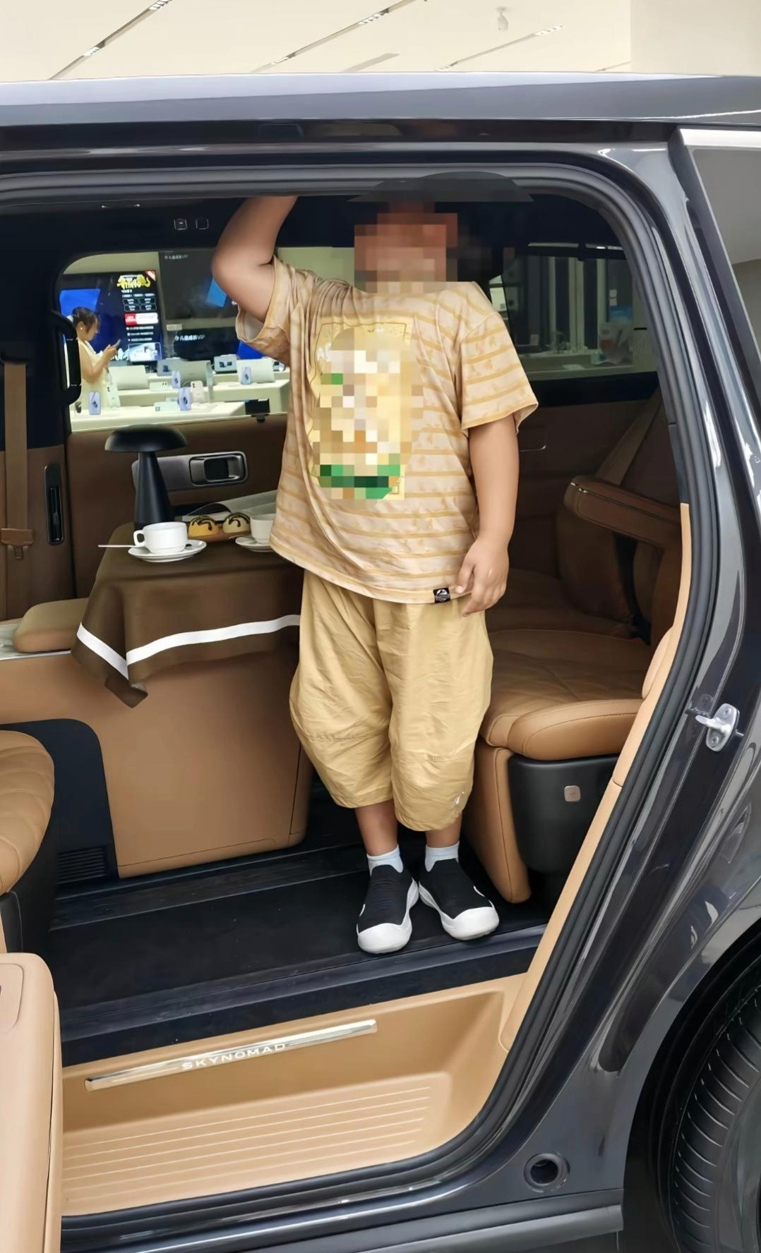 大尺寸SUV这个内部高度认真的吗不知道的以为坐到轿车里了