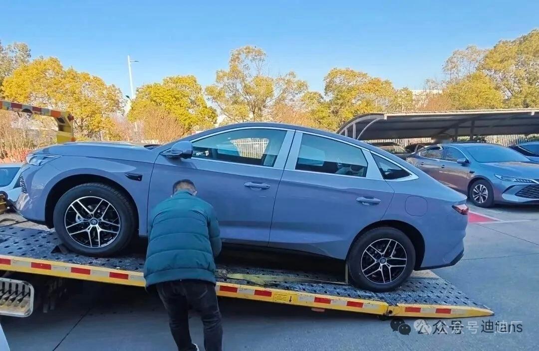 比亚迪26款秦PLUS和秦LDM-i下周正式上市据博主@向北不断电透露，