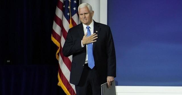 美国前副总统彭斯发文说：“欣见特朗普总统重申美国承诺向台湾提供捍卫自身及其自由的