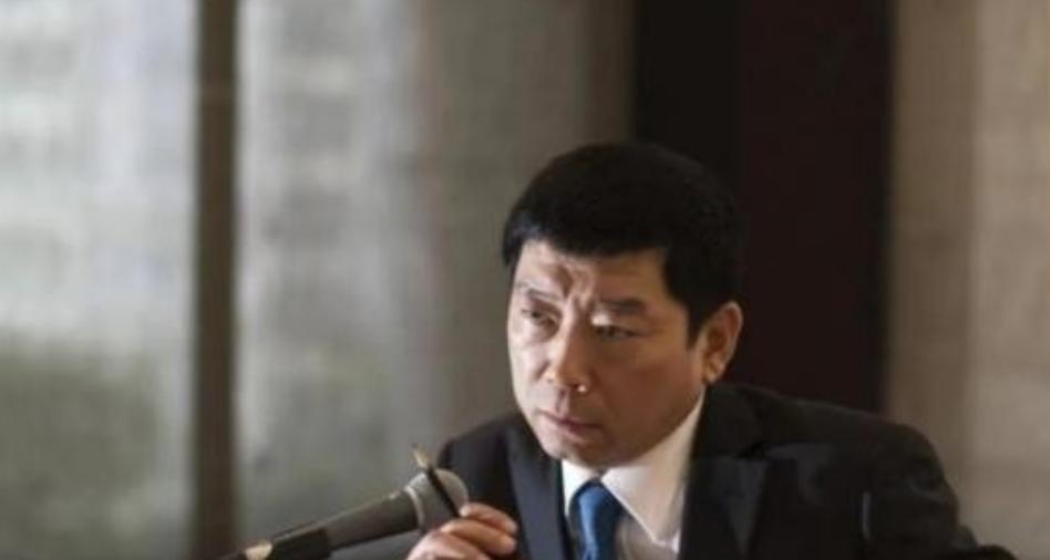 魏建军揭秘：外国车企为何不全力造电车？真相竟不是技术问题！