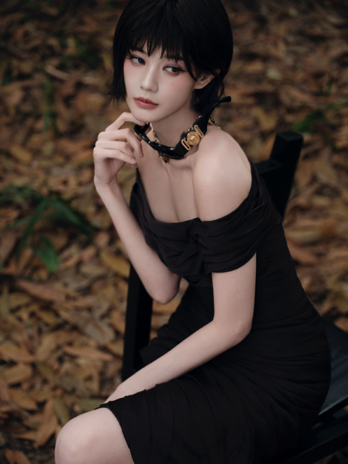 李一桐诠释自由魅力李一桐短发洋娃娃李一桐短发洋娃娃，李一桐诠释自由魅力，就这个