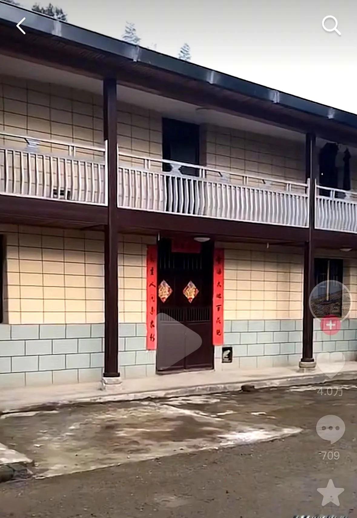 这是罗晋在江西铜鼓老家的房子！他爸妈都在县医院上班，自己又娶了唐嫣，在老家盖