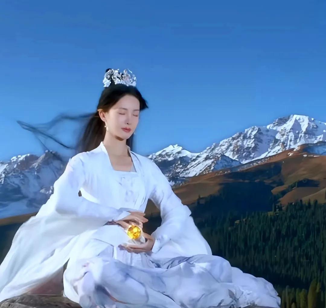金晨呀！你就听观众的吧。以后别再演这种仙侠剧了，虽然你长得漂亮，但是你真不适