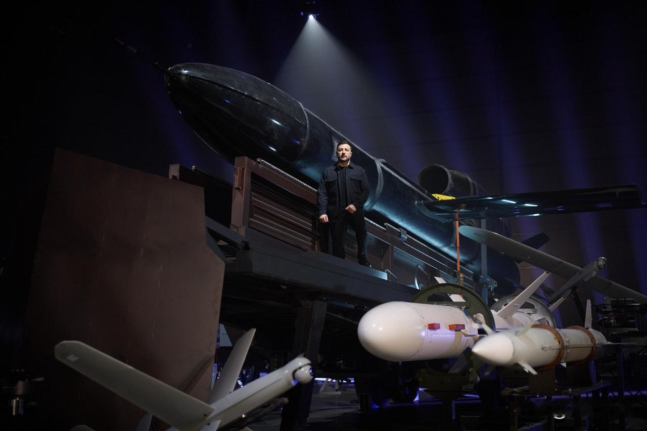 摘自致乌克兰国防工业联合体工人的贺词（1/3）：乌克兰国防工业的实力意味着每