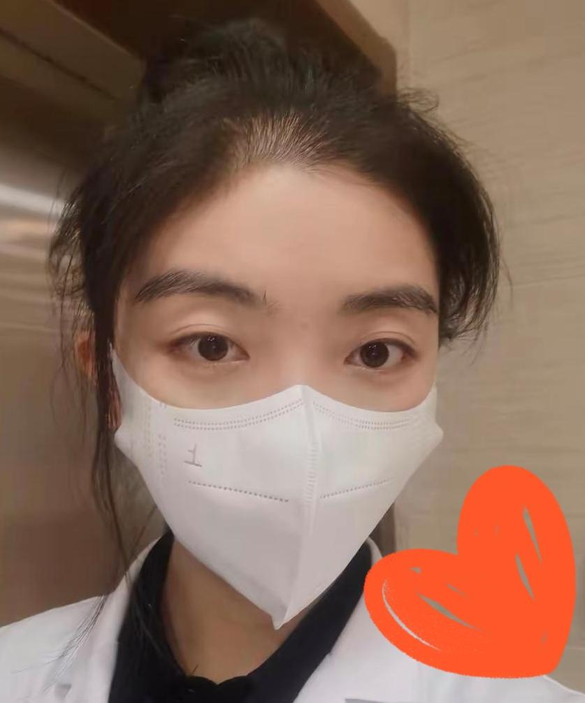 上海有一位女医生，竟然在手术前收了患者家属的红包，然后走进手术室进行手术。但出乎