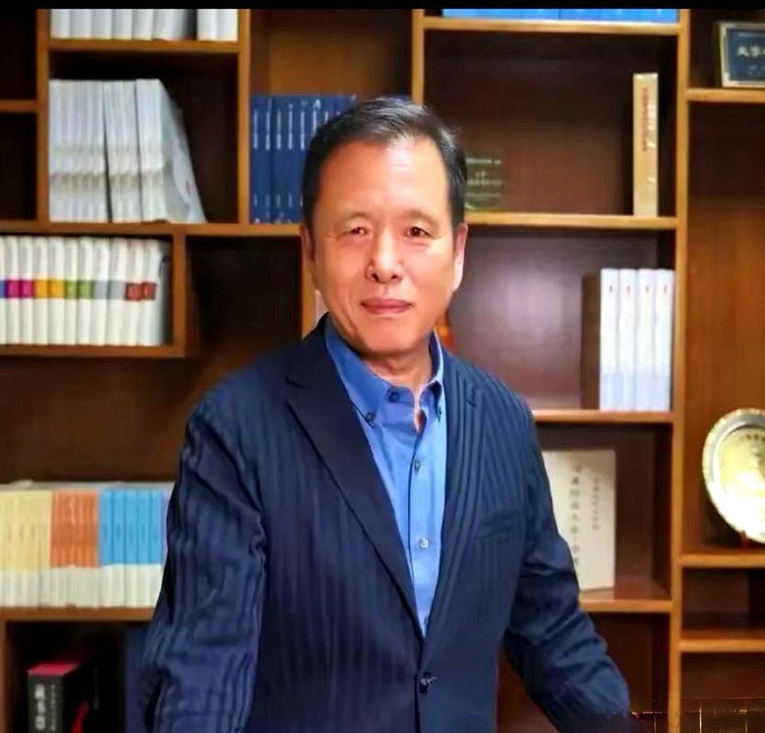 看透贾浅浅事件真相：从来不是诗太差，是文坛人情规则太荒诞贾浅浅风波里一个绕不