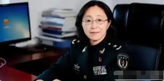东风-17研发撞上雷达干扰难题，众人纷纷提议加装反电子设备，女总师祝学军却口出狂