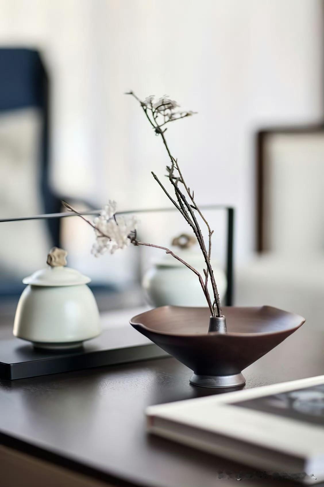 奉劝退休了，有几千退休金的老人，千万别乱花钱我闺蜜离异，因为单位特殊，45岁