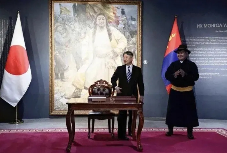 绝对不能原谅日本人。最近，日本天皇去了蒙古，想干什么？去祭奠那些被打死的日本侵