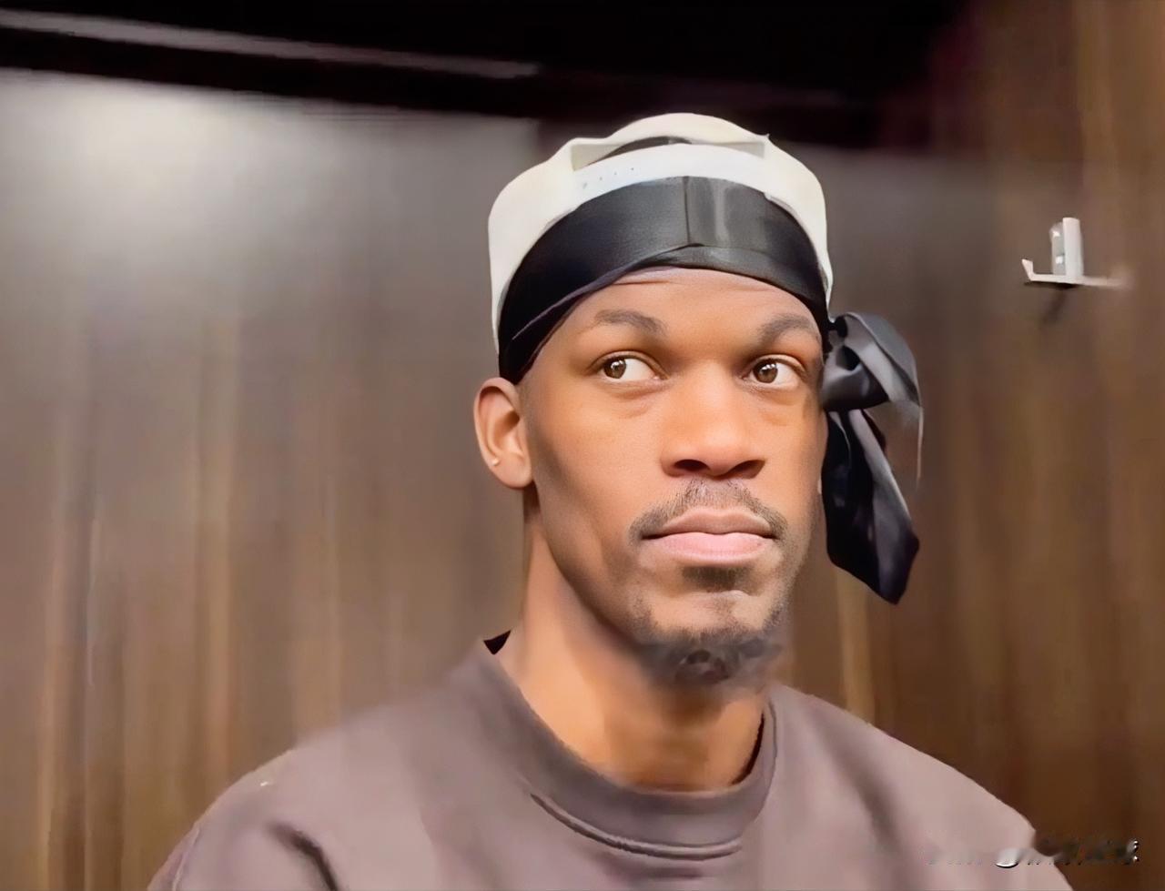 勇士老将巴特勒说出了掏心窝的话！今日，巴特勒接受了记者采访，在谈到自己前十字