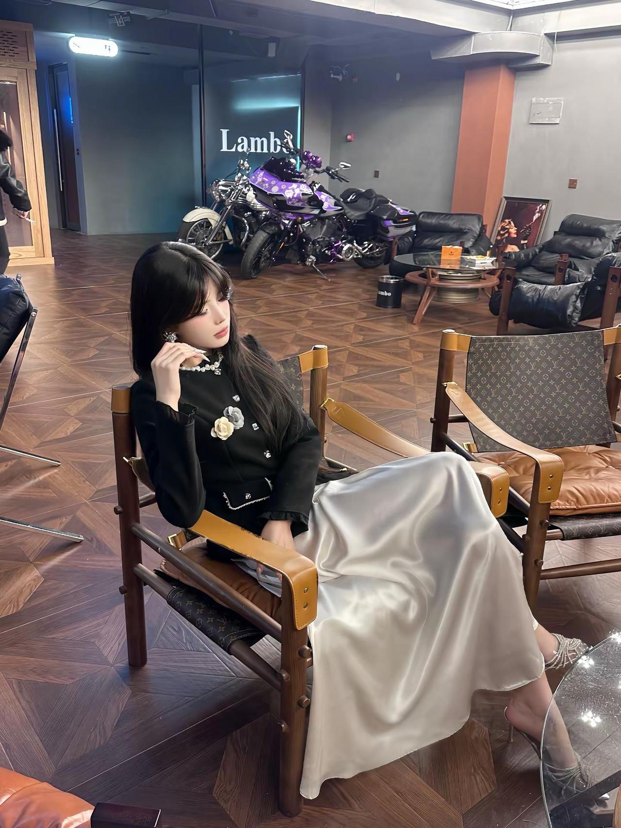 当初给你的滤镜太好了现在真是没眼看.