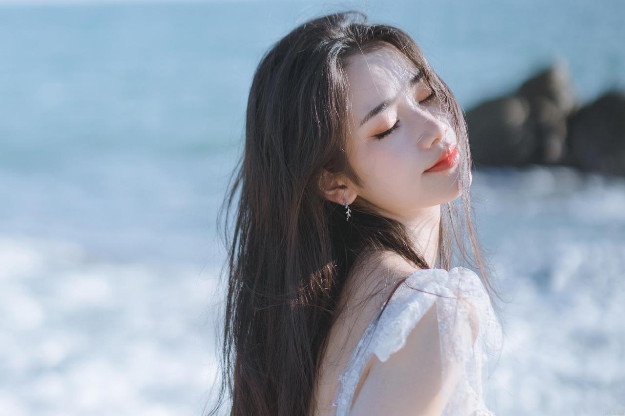 男女之间最上头的生理性喜欢，到底有多戳人？我前阵子跟闺蜜小琳吃饭，她突然跟