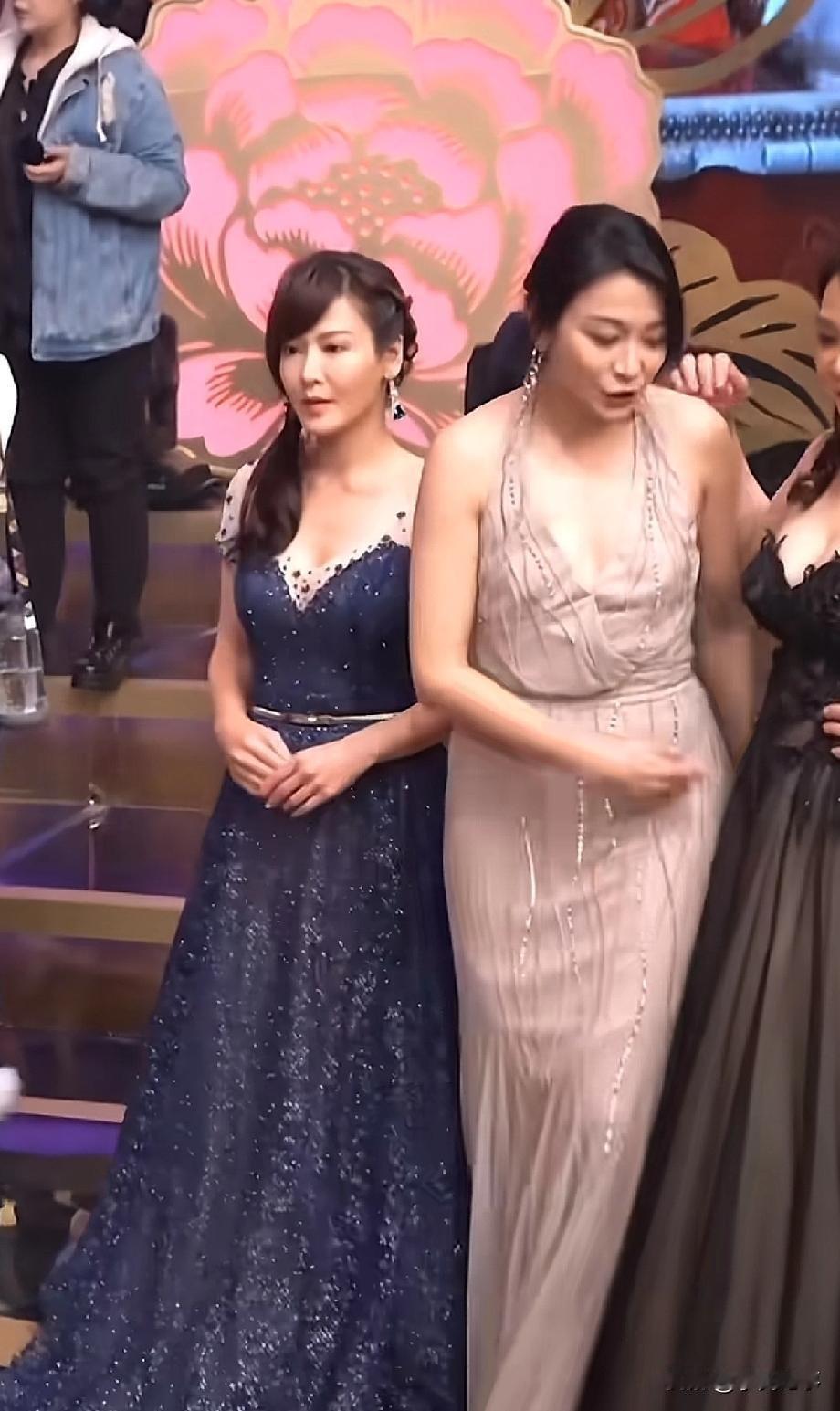 25岁的男人为什么会被她吸引？不是话题炒作，而是她站在人群里，就像自带聚光灯。你