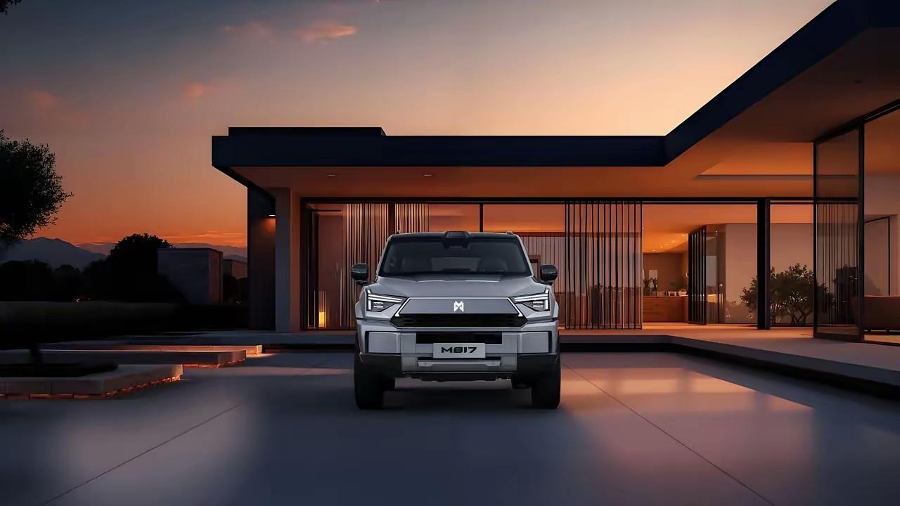 东风猛士（民用新能源）近三年销量：1. 2023年：824辆（8月首款车型