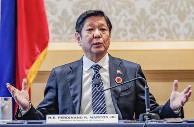 美伊打了六天，菲律宾突然慌了，不是因为伊朗的导弹能飞7500公里打过来——军方已