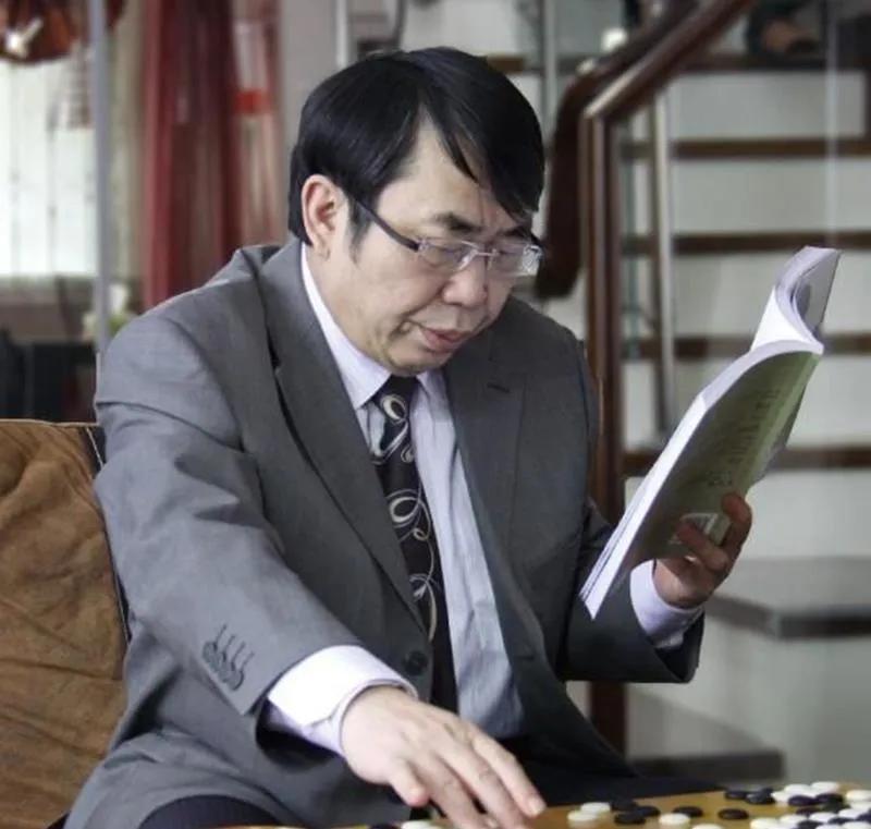 棋圣聂卫平去世了，他这一生最放心不下的，不仅仅是中国棋坛，也不是最后一任