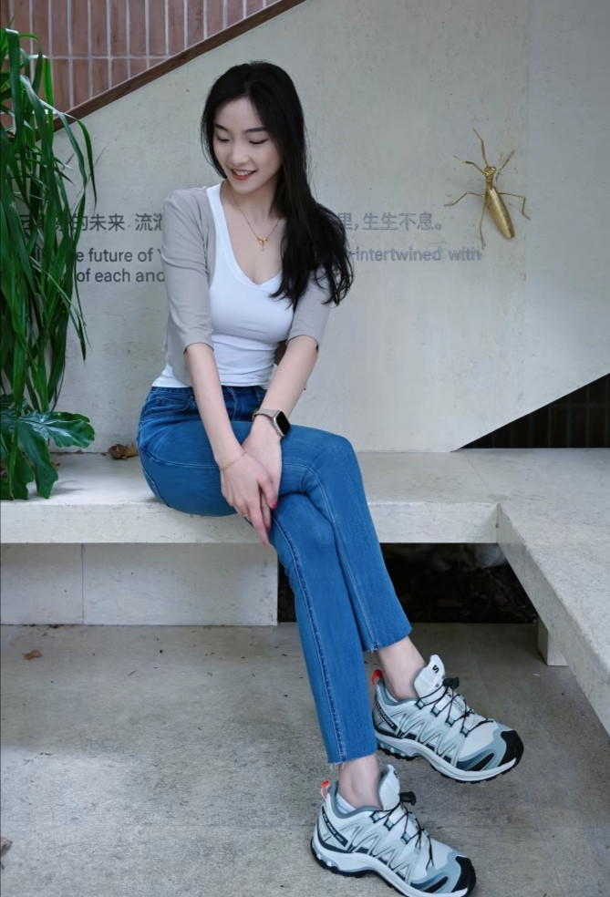 个子高，腿长喔
