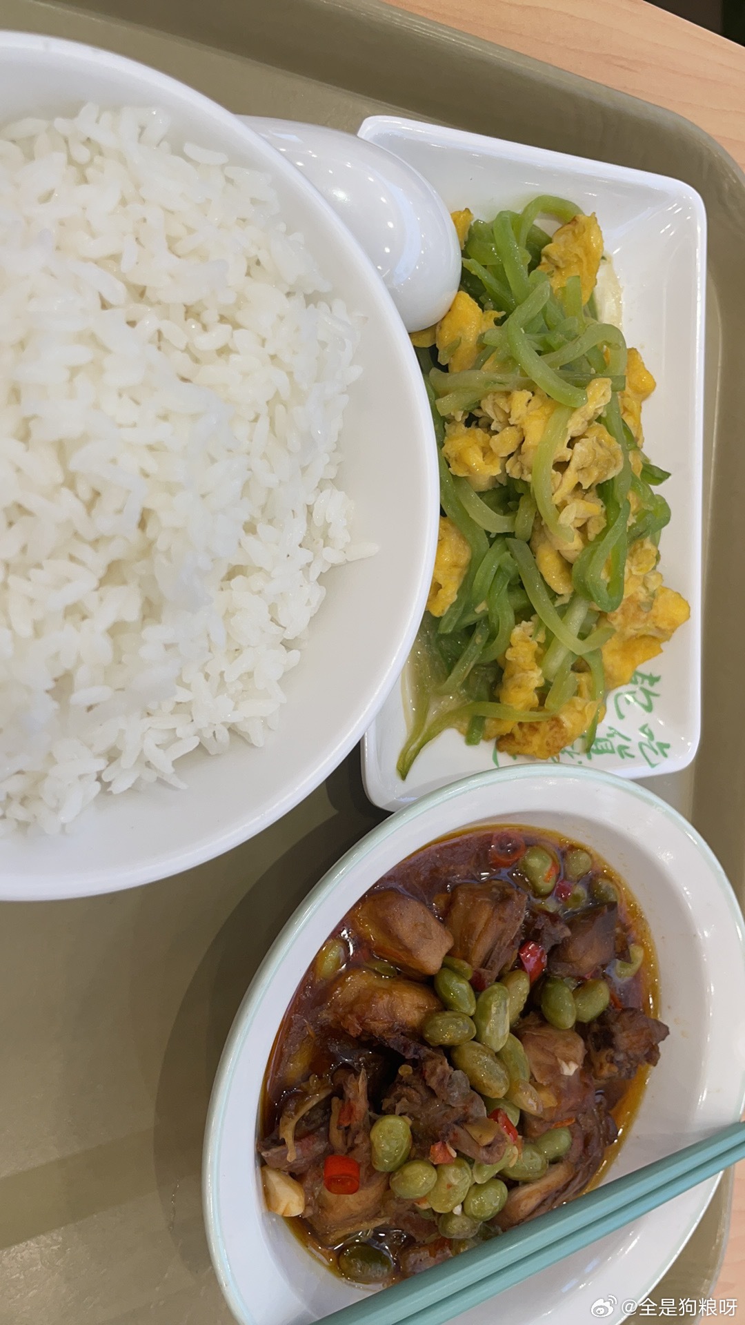 老乡鸡躺赢该说不说，老乡鸡是真的好吃​​​