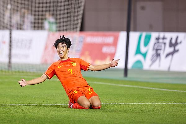 U16国足3比2塔吉克斯坦U16队，与韩国U16队争冠 在5月13日晚进行的