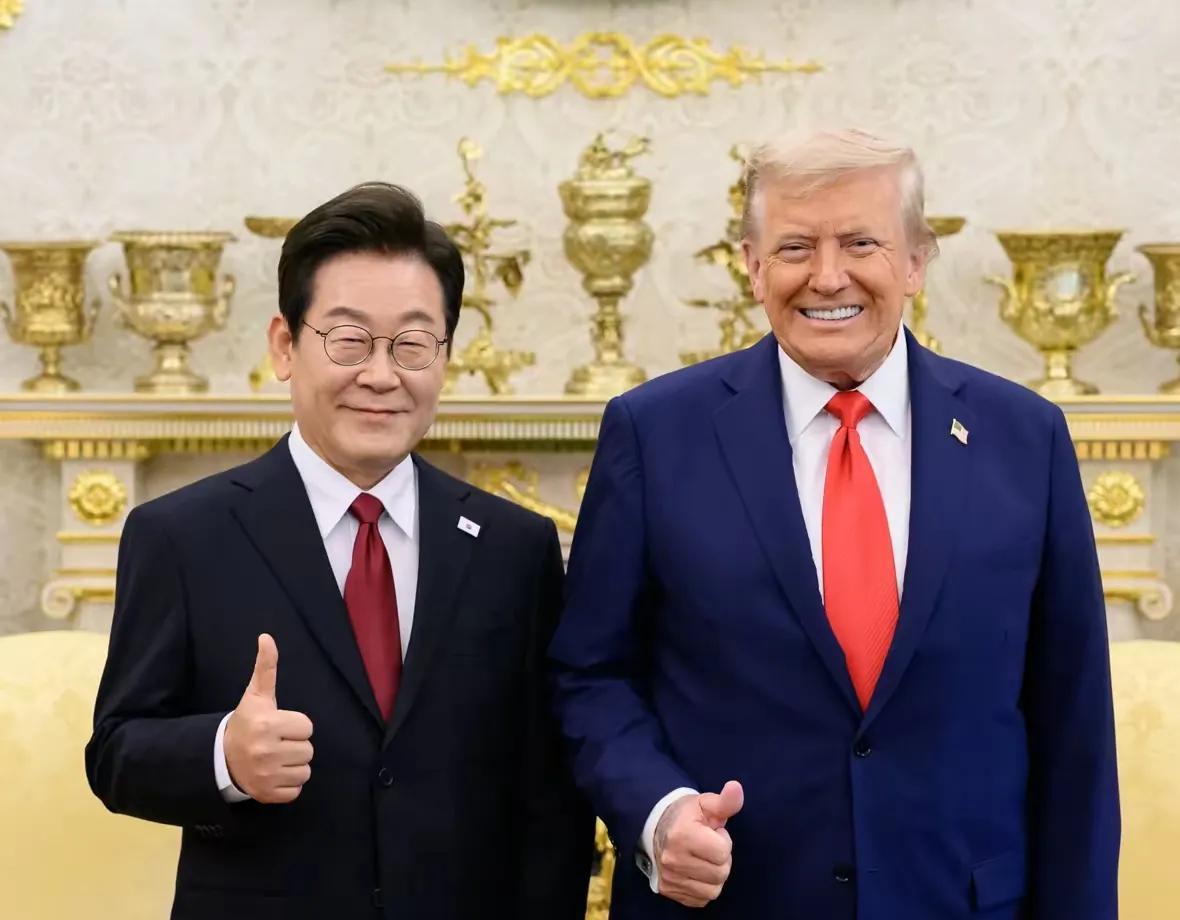 初步判断，李在明是演技派，还善变！李在明应该是江湖老油条，有点像陈水扁。以后