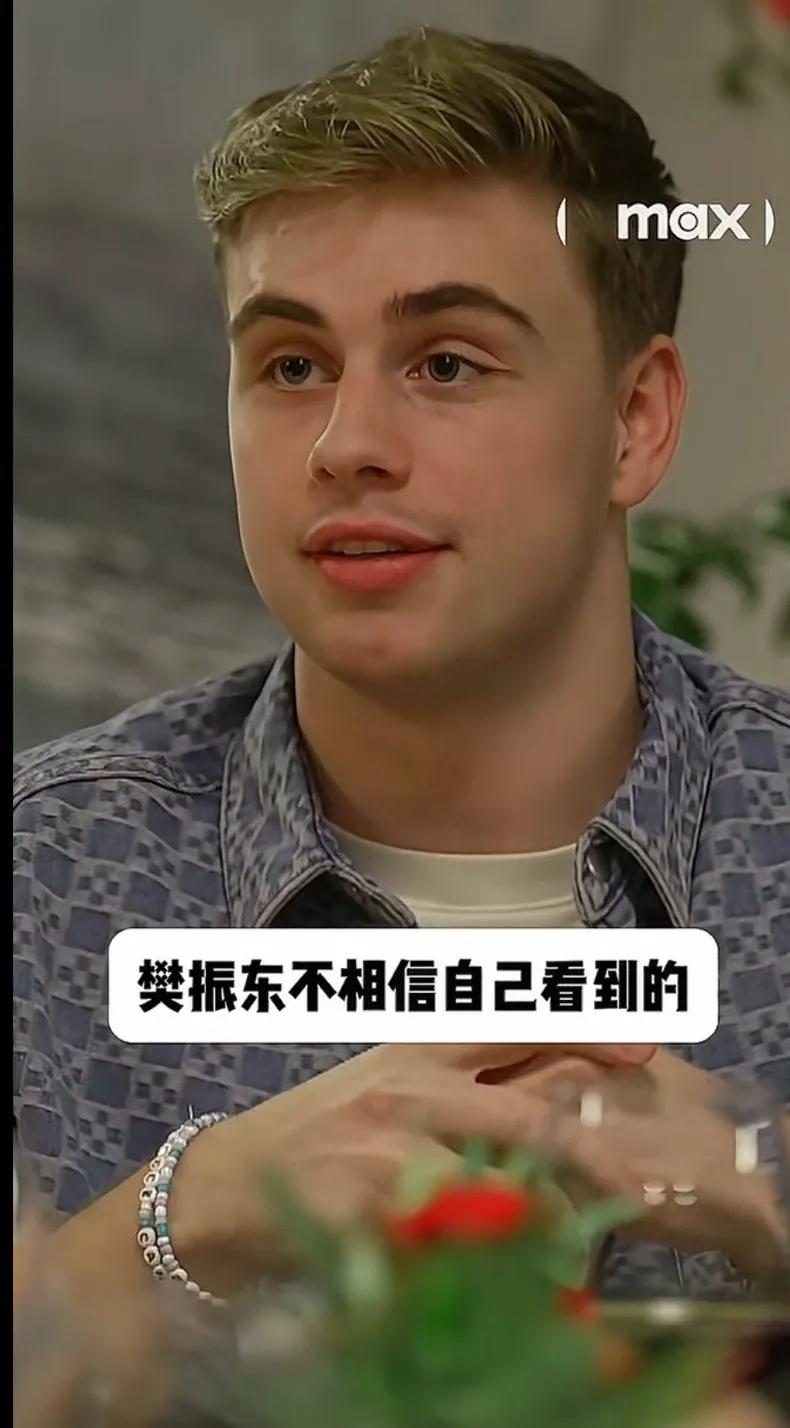 小莫的球拍是六边形的？[捂脸哭]赢球赢心具象化，樊振东偶像的力量感染了太多人[赞