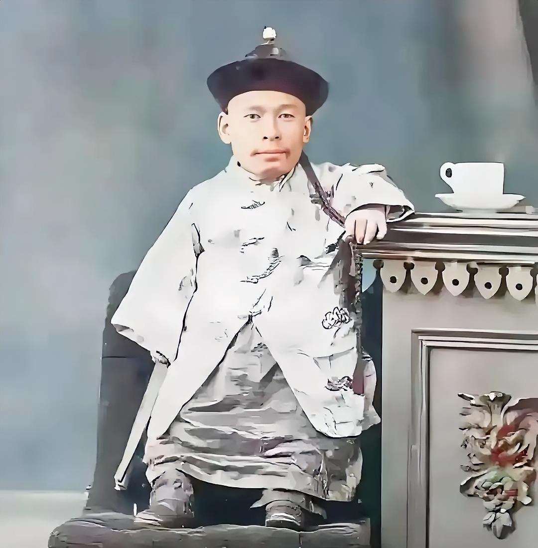 车玛出生于1838年，是浙江舟山人，直到他成年，身高也只有71厘米，尽管他智力出