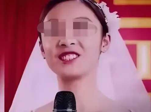 一场尬死的婚礼。婚礼，本是新郎新娘最甜蜜的时刻，也将是最甜蜜的回忆。可就有这