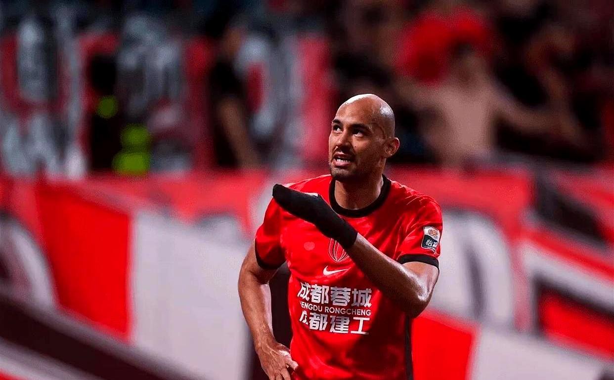 中超三支球队不败，谁先打破不败金身？中超八轮之后，成都蓉城、上海申花、重庆铜梁