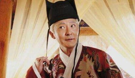 1461年，权倾朝野的大宦官曹吉祥被当众凌迟，刽子手只剜了三刀，便发现极不寻常—