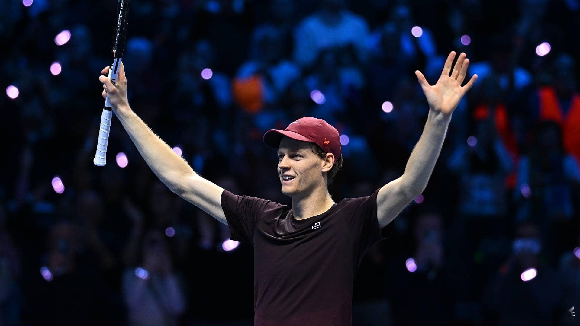 “我觉得自己比去年进步了很多。”💪辛纳：“今年打进四项大满贯决赛，来到都灵夺冠