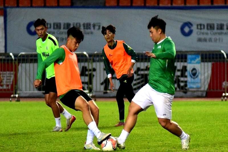 11月29号的湘超第十二轮，郴州队去邵阳客场踢了一场，最后1比1，谁也没赢谁。