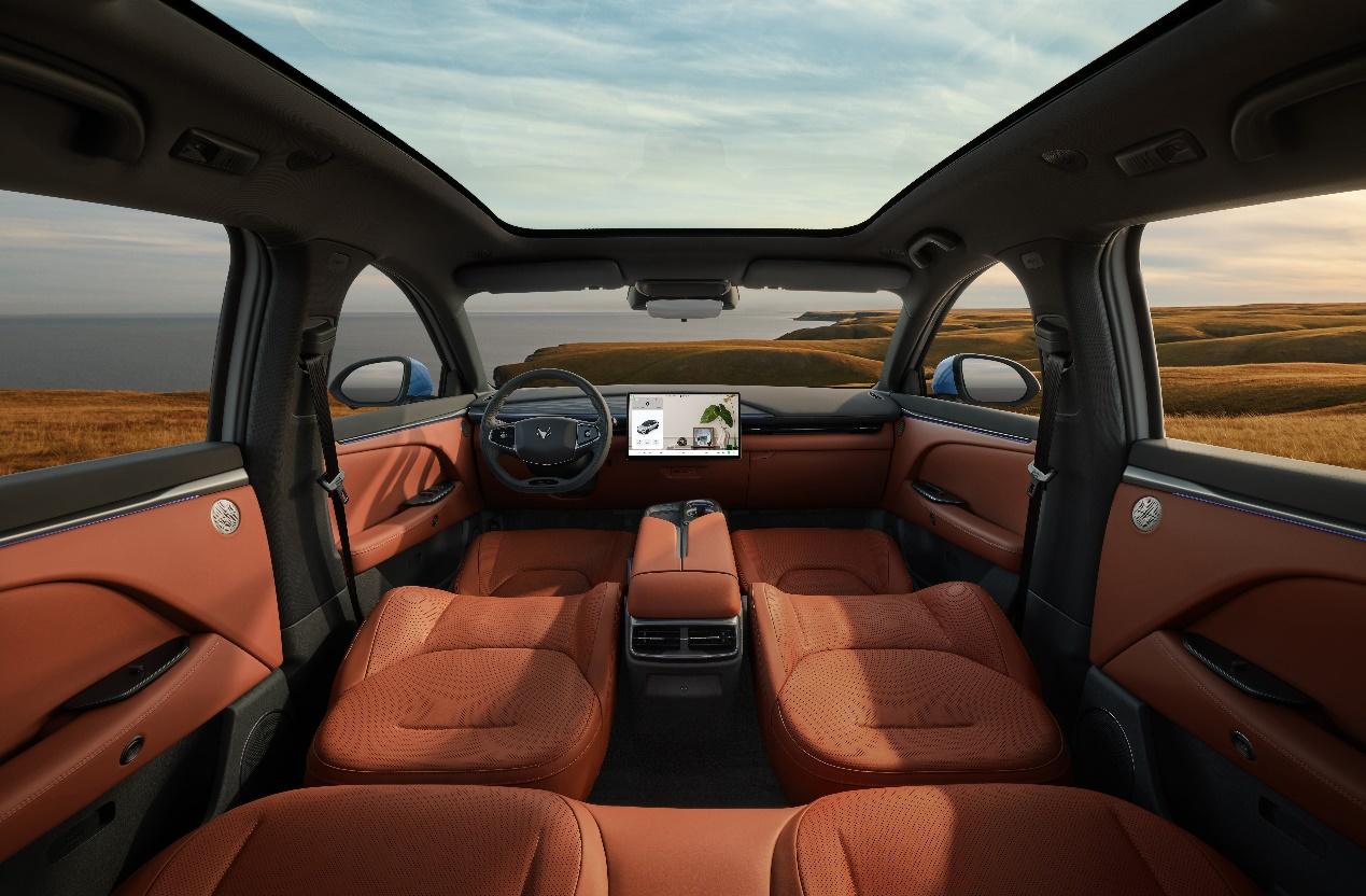 10.98万起！极狐阿尔法T5上市：15万内唯一城市NOA+1215km续航1