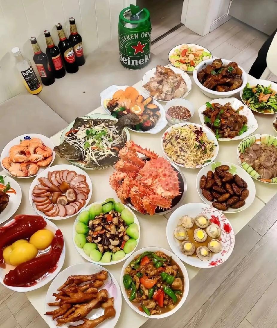 这桌子菜成本200元够吗？