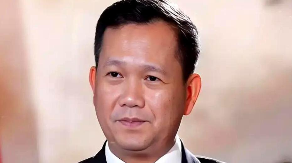 刚刷到洪马奈似乎打算调整对华节奏这事儿，直接给我整笑了。放着家里几百亿的西哈努