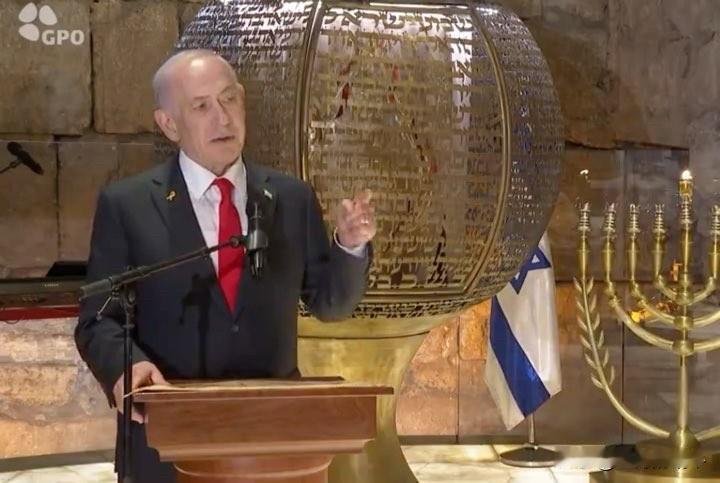 内塔尼亚胡誓言，要在世界各地击败所有野蛮人！16日，内塔尼亚胡针对澳洲邦迪海滩枪