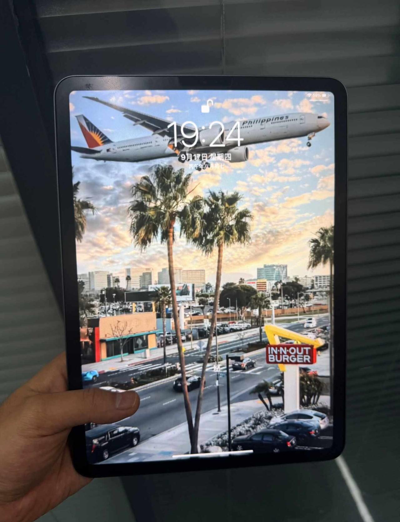 学生党在转转入二手iPadPro后续暑假之前纠结了超久，一直想入手一台平板